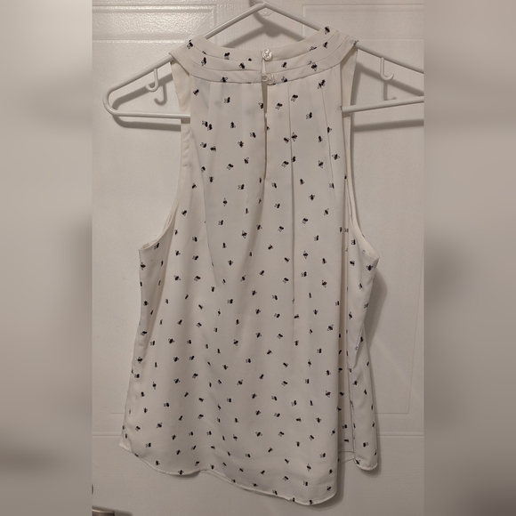 Banana Republic White Sleeveless Blouse with Bee Pattern - Picture 2 of 5